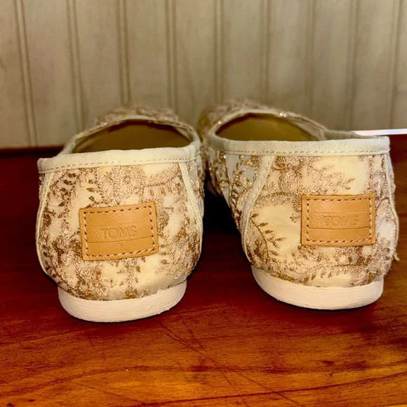 Toms Womens Alpargatas Rose Gold Metallic Hibiscus Floral Lace Size 7.5 … - Picture 9 of 15